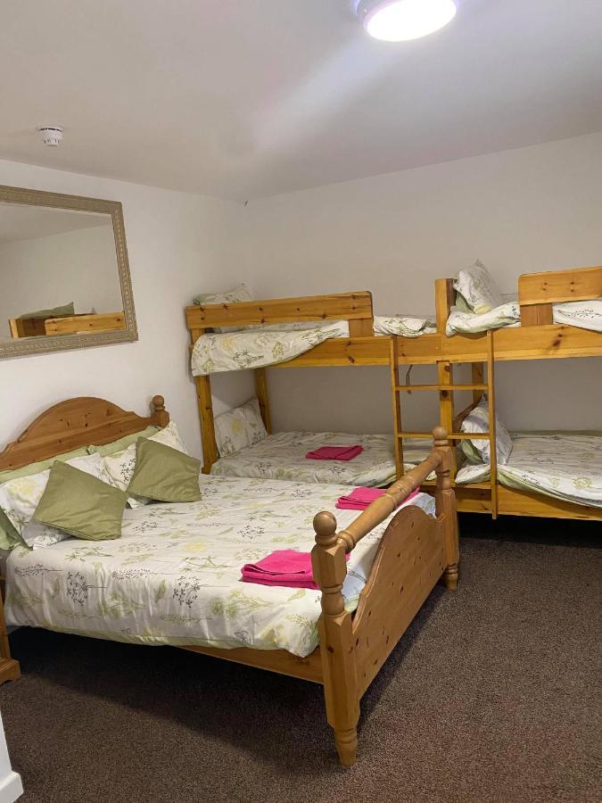 Hotel Jeanne - Blackpool — Photos 1